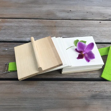 side by side - Blomsterpresse til at tage med, naturlig