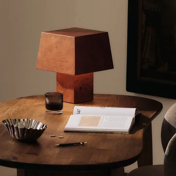 Ferm Living - Burl bordlampe, mørkbejdset