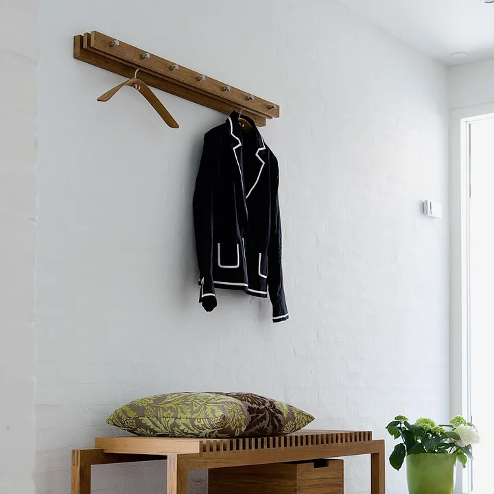 Cutter bøjlestang som garderobe