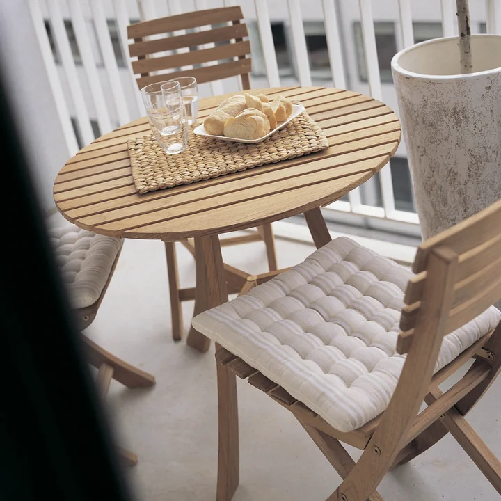 Pladsbesparende elegance med Skagerak Vendia bord og stole