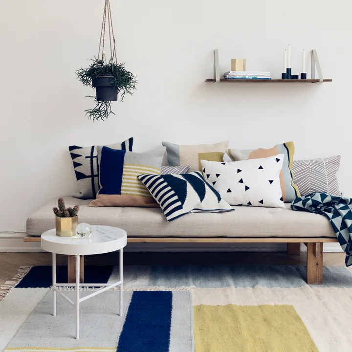 Hyldeknægte og hylde fra Ferm Living