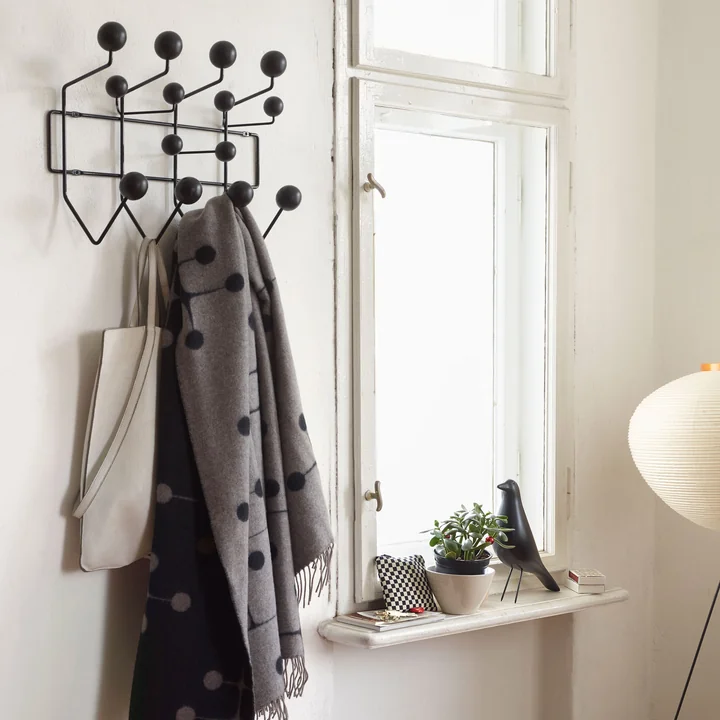 Hang it all garderobe fra Vitra i ask sort / sort