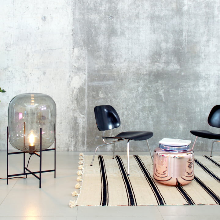 Pulpo Container Table med Oda lampe