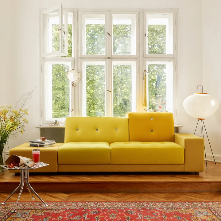 Polder sofa XL og Akari 10A gulvlampe fra Vitra