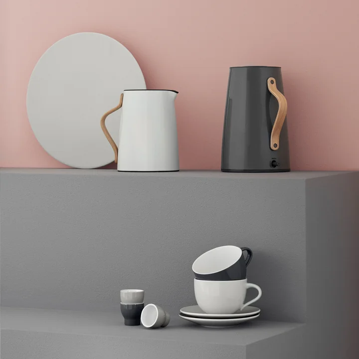 Emma Collection af Stelton i forskellige farver