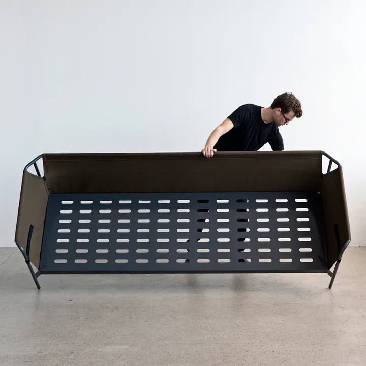 Can sofa, 3 sæder af HAY under opførelse