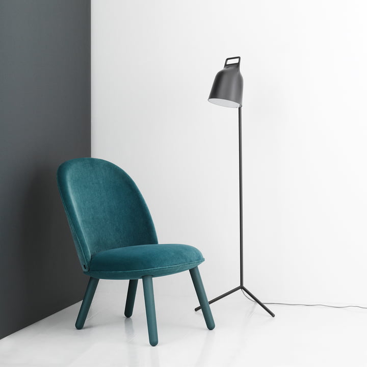 Stage gulvlampe med Ace Lounge stol velour