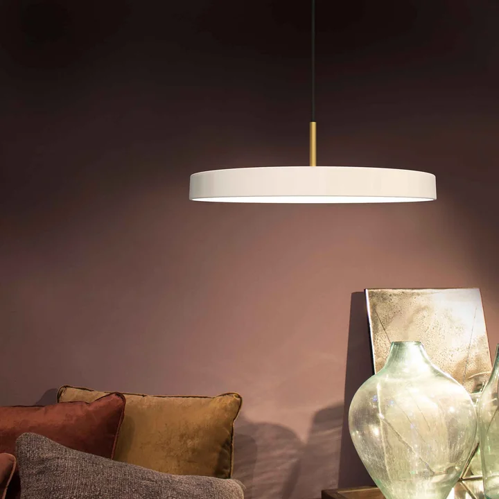 Asteria pendel LED fra Umage i Pearl