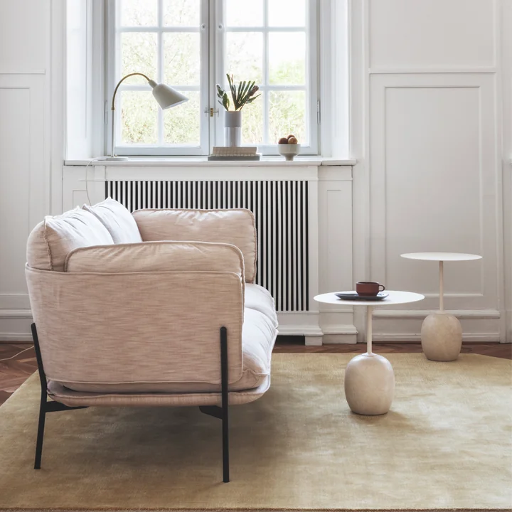 Lato sidebord og Cloud Sofa fra & Tradition
