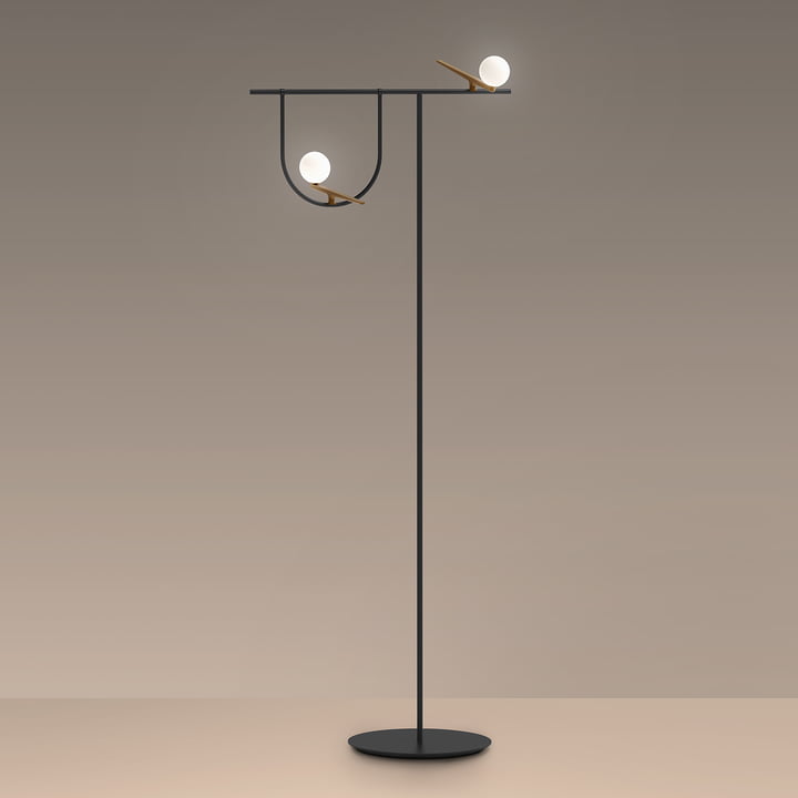 Yanzi LED gulvlampe fra Artemide