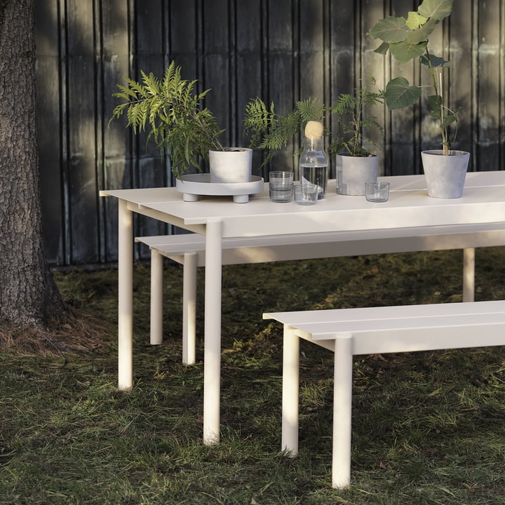 Linear Steel stålbænk og bord i hvid fra Muuto