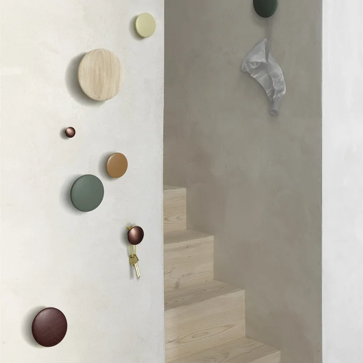 Vægkrog "The Dots" fra Muuto