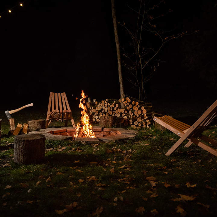 Fieldchair af Weltevree ved lejrbålet