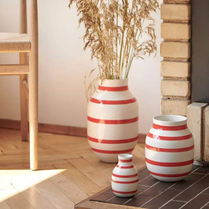 Omaggio vase fra Kähler Design i skarlagen