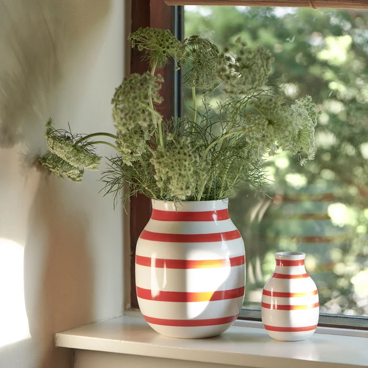 Omaggio vase fra Kähler Design i skarlagen