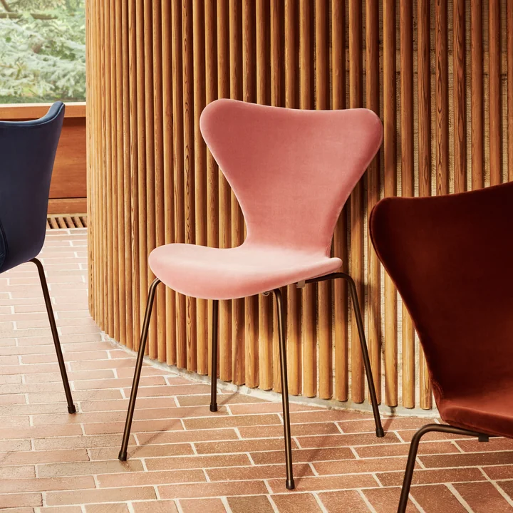 Series 7 Velvet Edition stol af Fritz Hansen