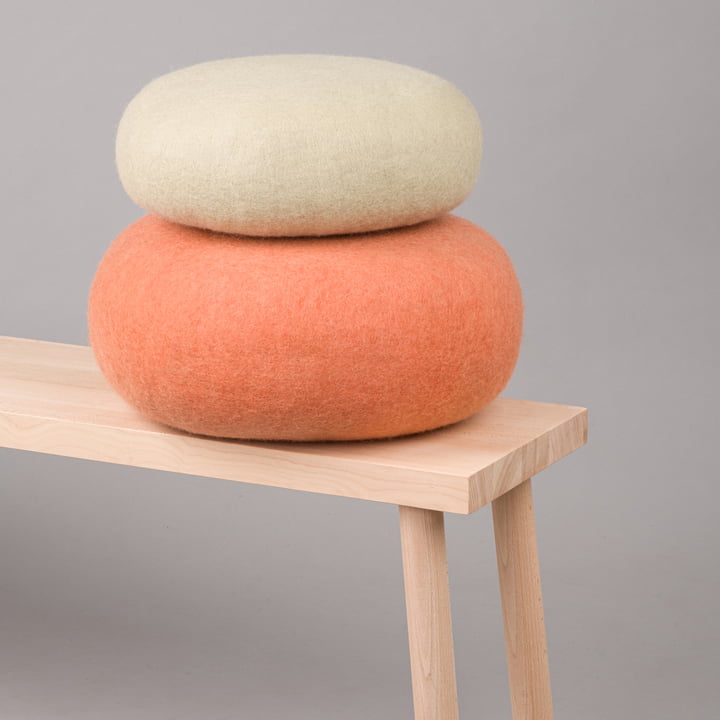 Lutz + Lea Pouf af myfelt i grøn beige / laks (sæt med 2)