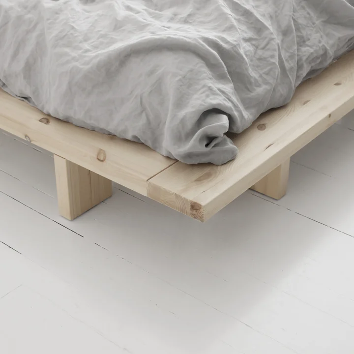 Japanseng fra Karup Design i naturfyr