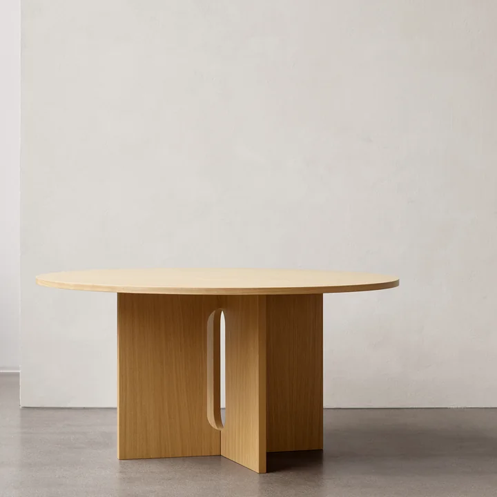 Androgyne bord, Ø 120 x H 73 cm, eg fra Audo