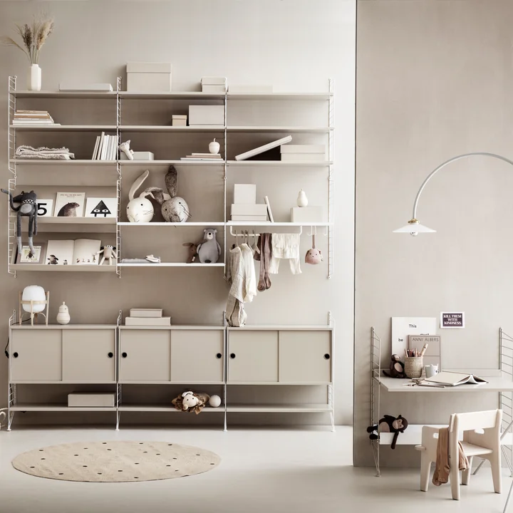 reolsystem fra String i beige