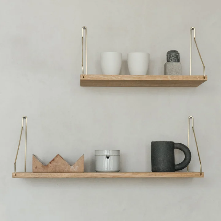Minimalistiske træhylder fra Frama