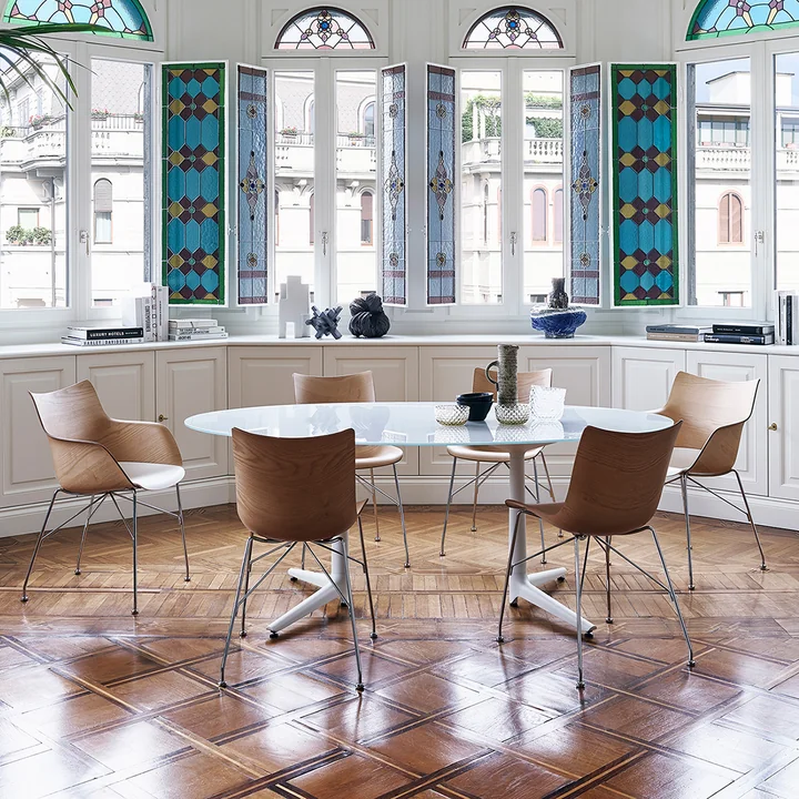 Tidløst design i konferencelokalet med Kartell