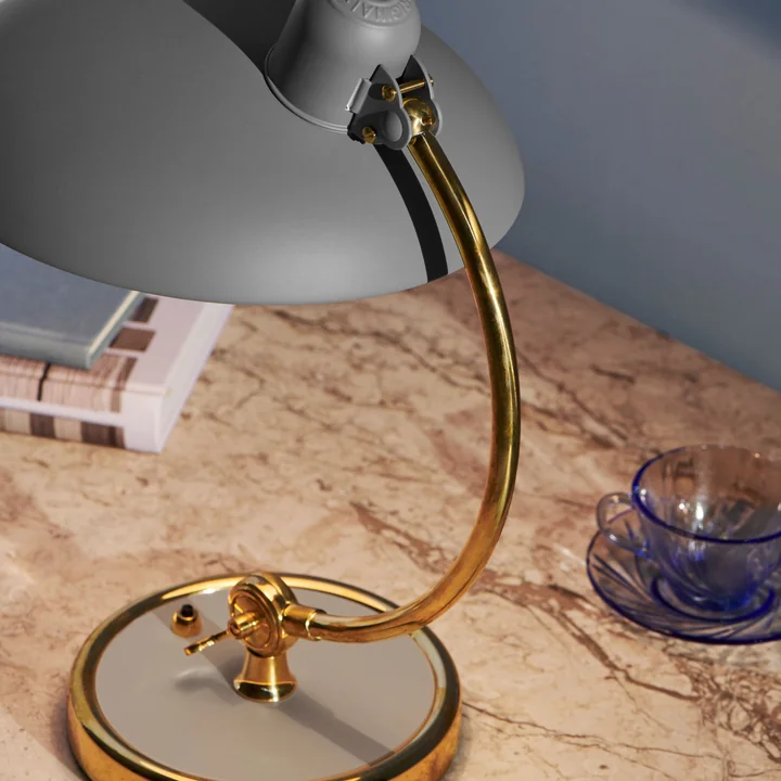 KAISER idell 6631 -T Luxus bordlampe fra Fritz Hansen