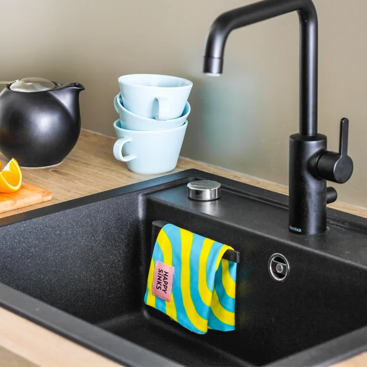 Happy Sinks lige karkludeholder i sort vask