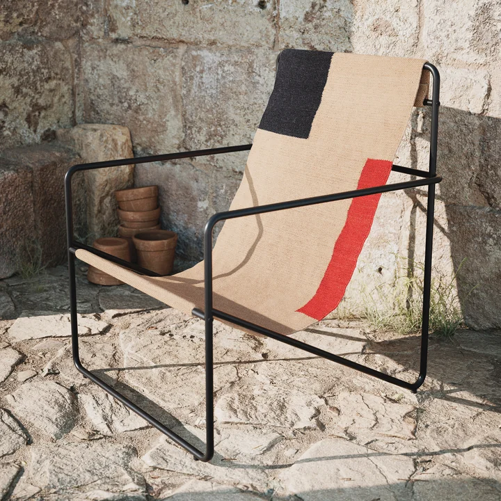 Desert Lounge Chair fra Ferm Living i et modernistisk look