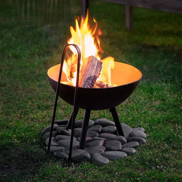 Bright flames in the Flames brazier af Philippi