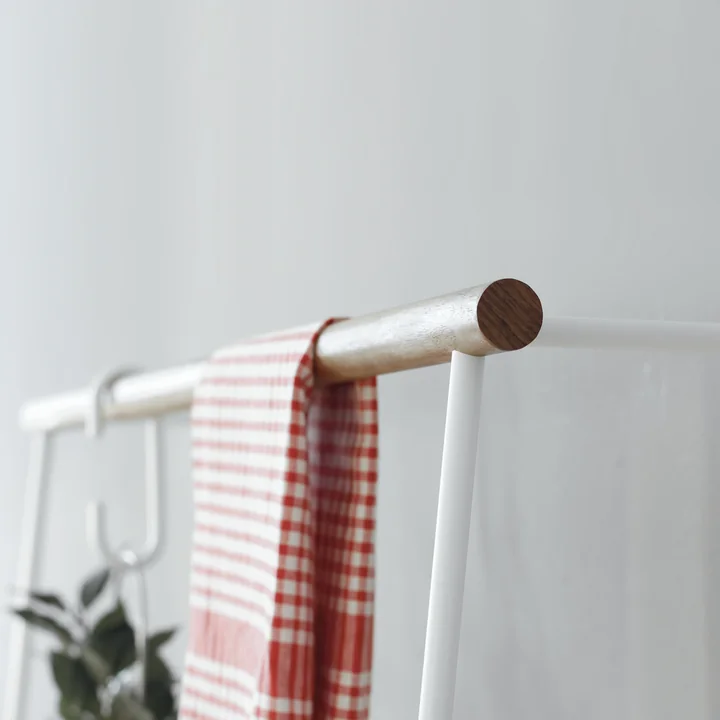 Skæv garderobe på badeværelset