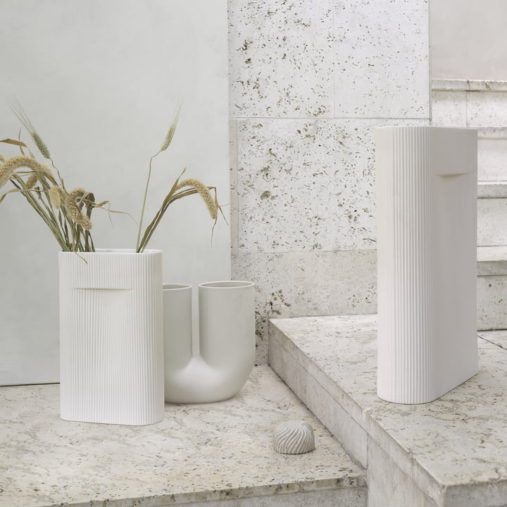 Ridge vase af Muuto i off-white