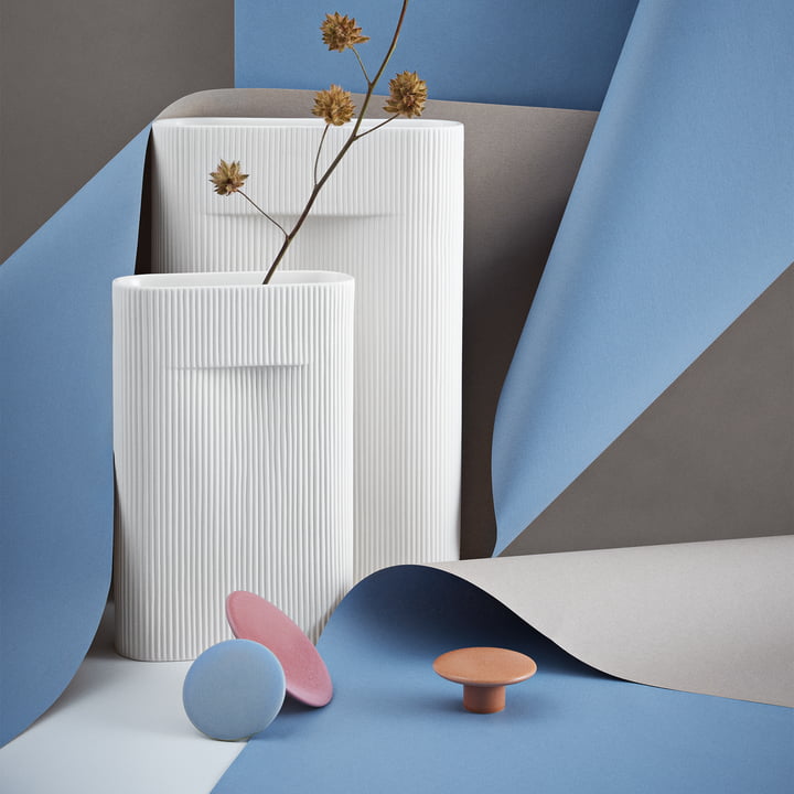 Ridge vase, offwhite og væg Muuto