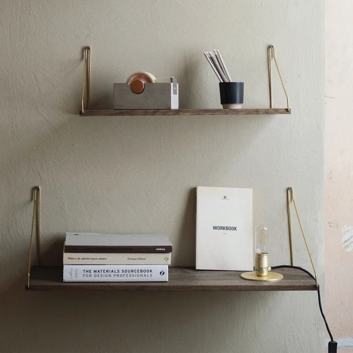 Shelf af Frama i mørkolieret eg / messing