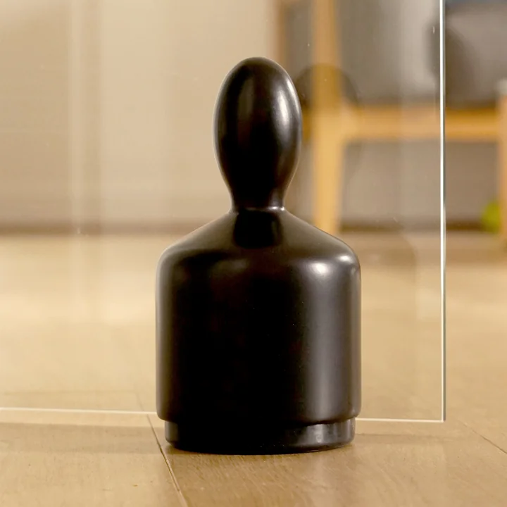 Door Stop dørstoppet fra Authentics med en karakteristisk form