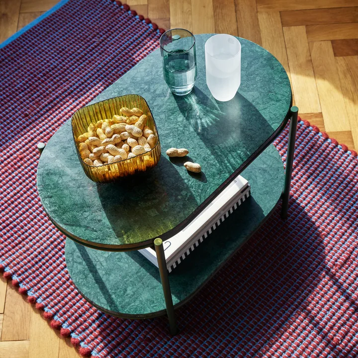 Marmor sidebord i stuen
