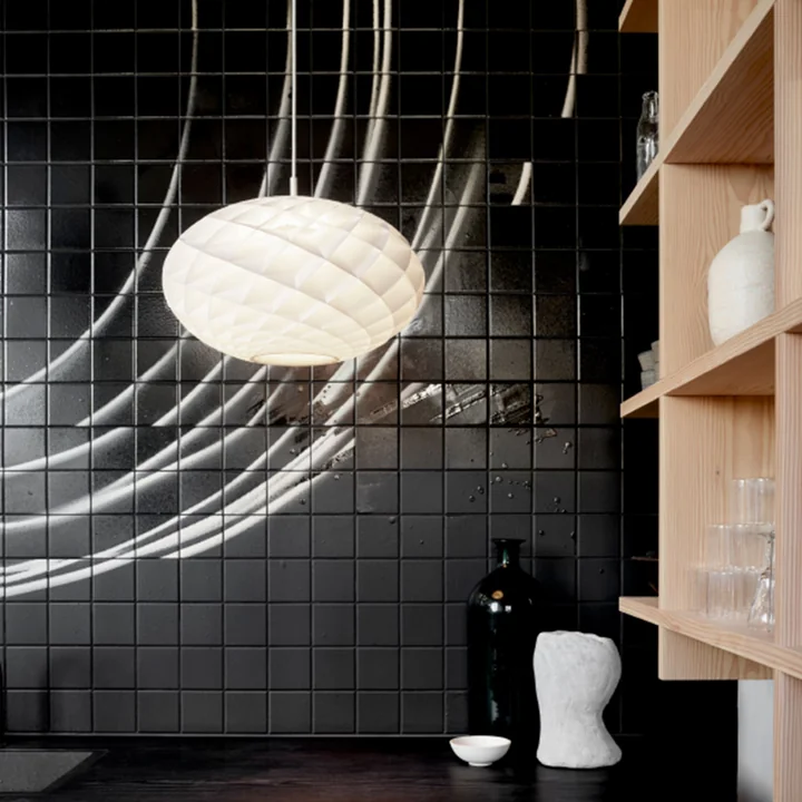 Patera pendel oval af Louis Poulsen