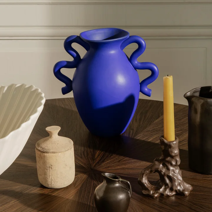 Verso blomstervase fra Ferm Living i farven blå