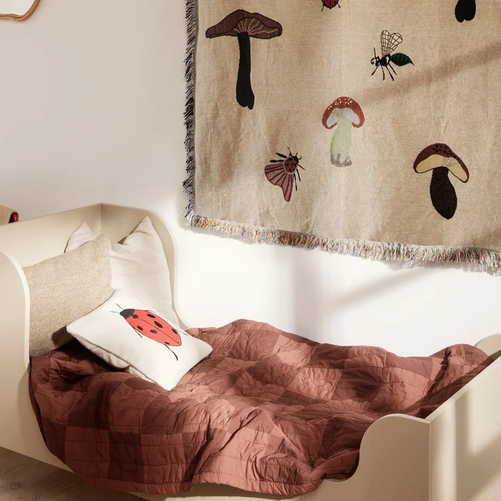 Duo quilt fra Ferm Living i farven rød-brun