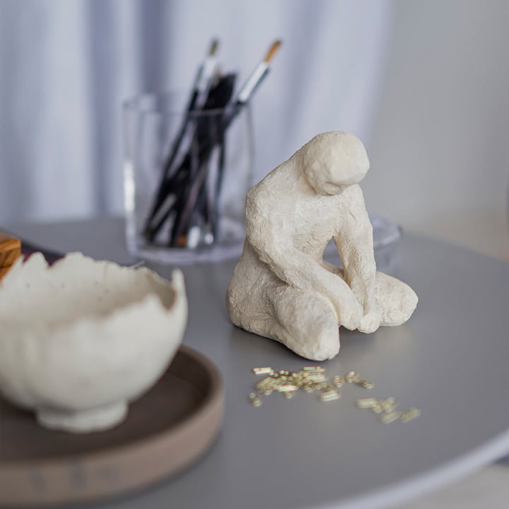 Art Piece dekoration figur meditation af Mette Ditmer i sand