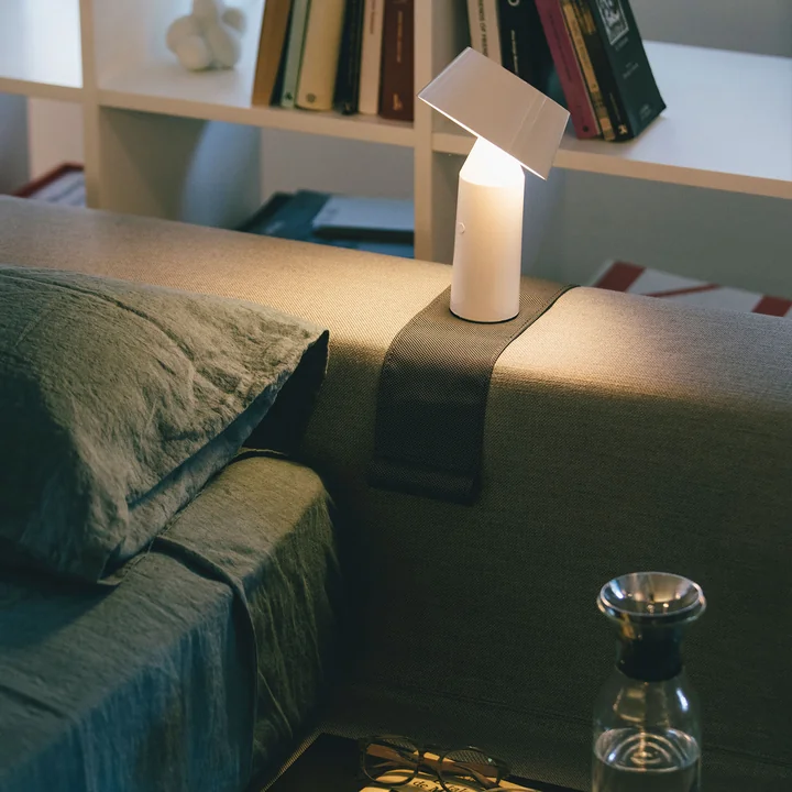 Bicoca LED bordlampe fra Marset i råhvid