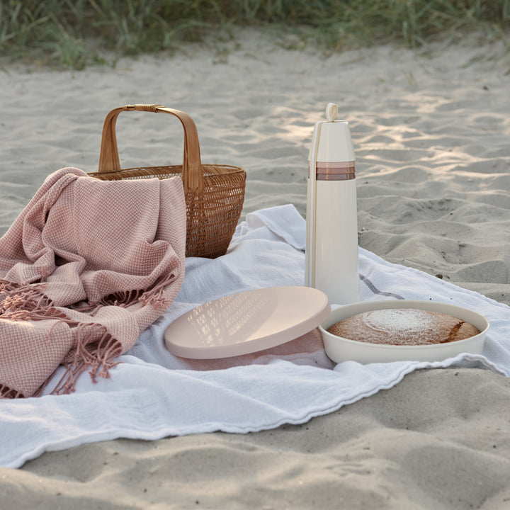 Picnic vakuumkolbe + 4 kopper, blossom og Picnic bradepanden fra Rig-Tig by Stelton