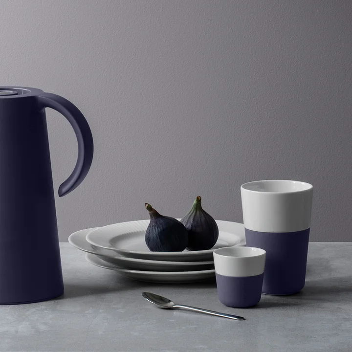 Espressokop / caffe latte kop fra Eva Solo i farven violetblå
