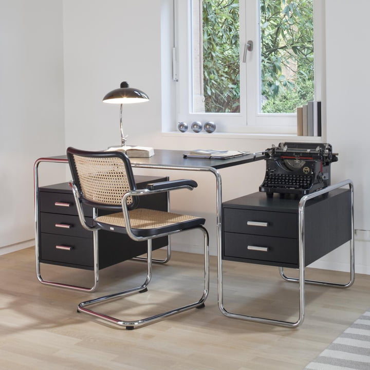 S 285 skrivebord fra Thonet