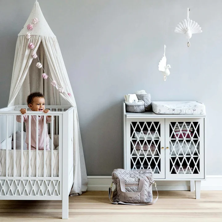 Harlequin babyseng fra Cam Cam Copenhagen i hvid