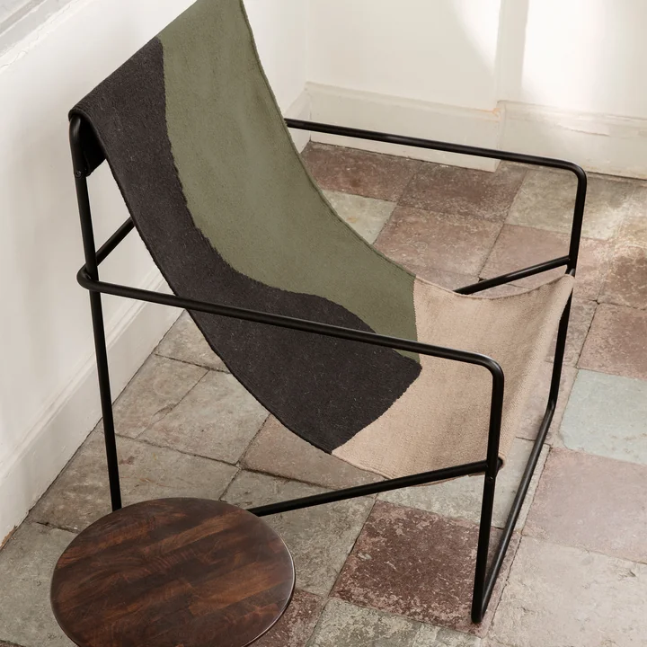 Desert Lounge Chair, sort / dune fra Ferm Living