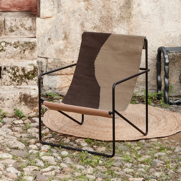 Desert Lounge Chair, sort / dune fra Ferm Living