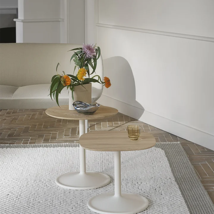 Soft sidebord, eg / off-white fra Muuto