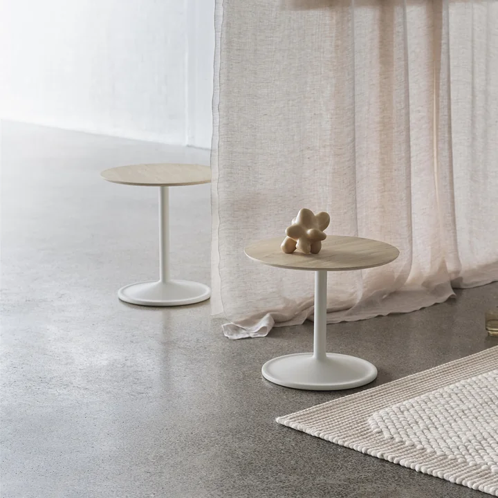 Soft sidebord, eg / off-white fra Muuto