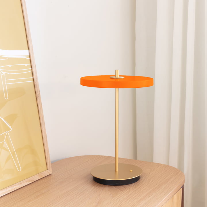 Asteria Move LED bordlampe fra Umage i orange